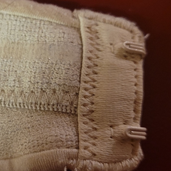 Madenform 36D Bra. - Picture 5 of 6